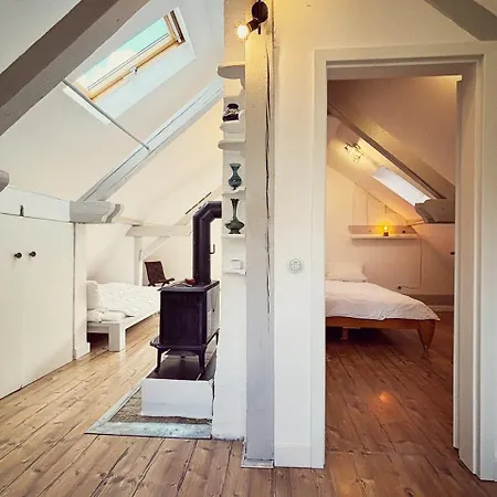 Historic By The Swimming Pond * Braunfels