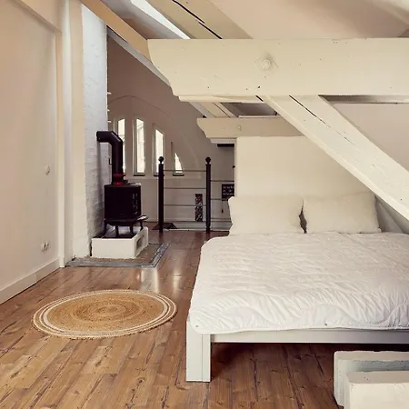 Nyaraló Historic By The Swimming Pond Braunfels