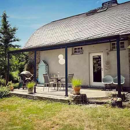 펜션 Historic By The Swimming Pond