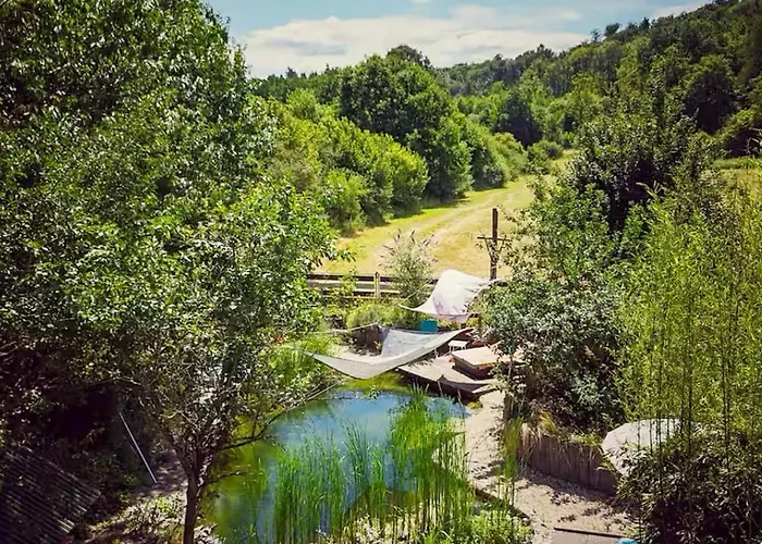 Hébergement de vacances Historic By The Swimming Pond Braunfels